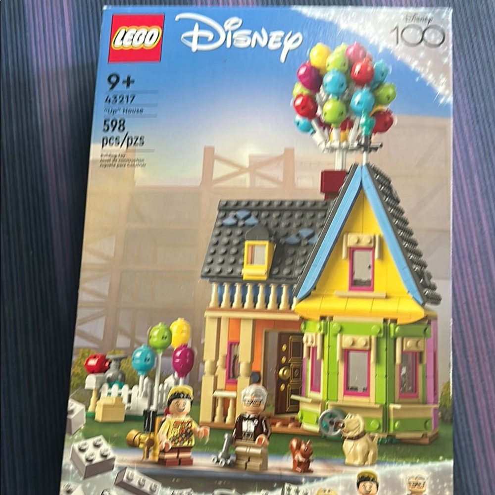LEGO Disney Adventure House with Balloons